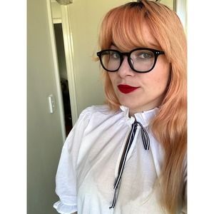 Meet your Posher, Glo